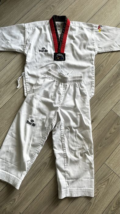 Кімоно , форма Тхеквондо