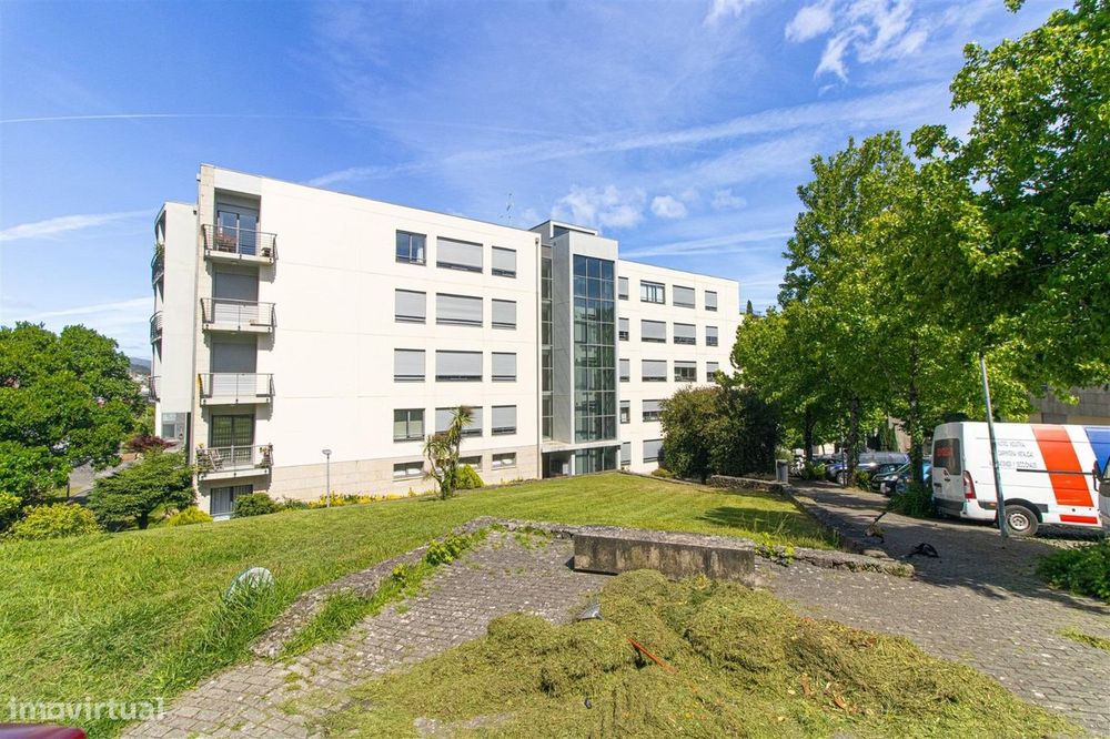 Apartamento T4, Abelheira