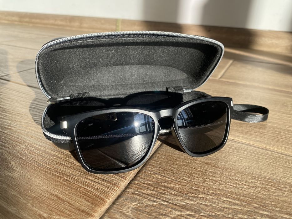 Сонцезахисні окуляри