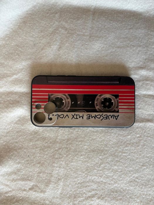 Capas para iPhone (XR, 11, 13 mini e 14) - Bom estado
