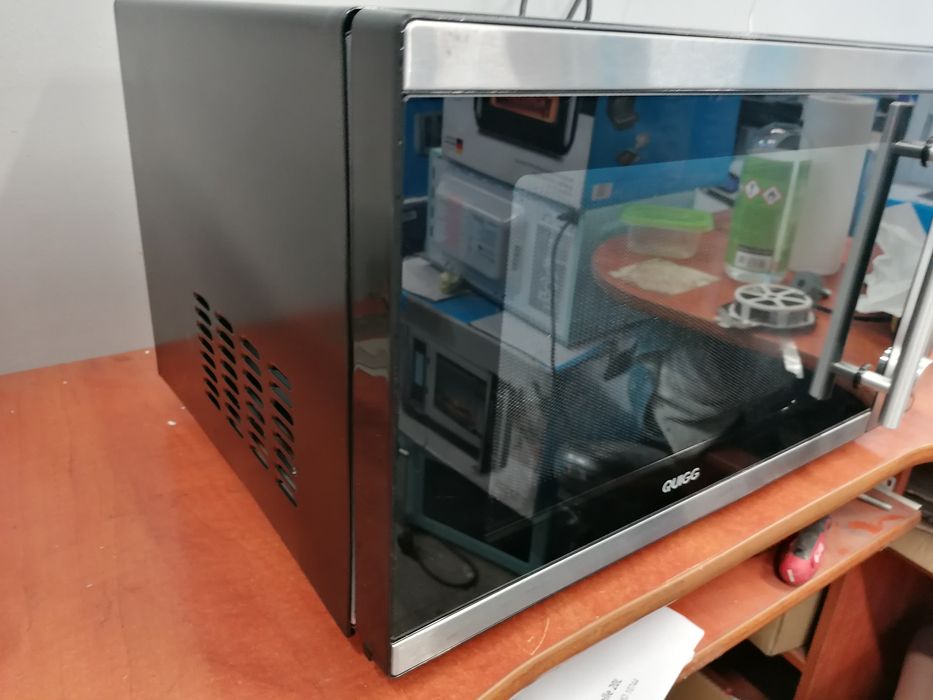 Mikrofalówka Quigg m32