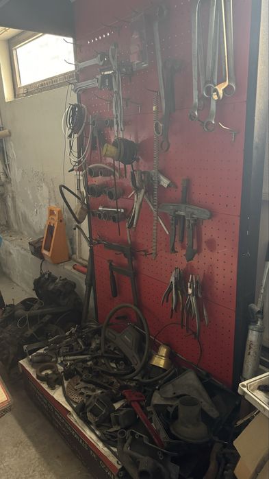 Recheio de Oficina Auto & Moto – Antigo Concessionário - Desocupar