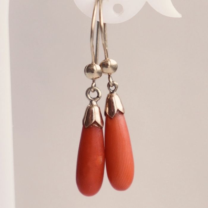 Dawne kolczyki złote 14 k koral szlachetny 3.33 g