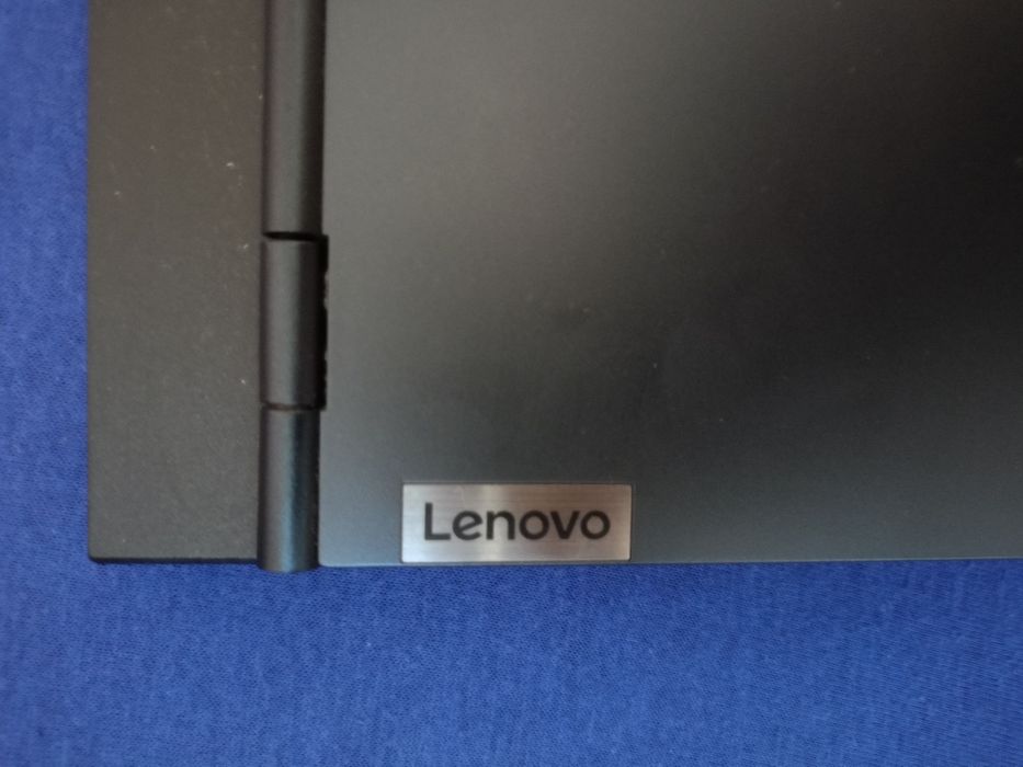 Laptop gejmingowy lenovo legion