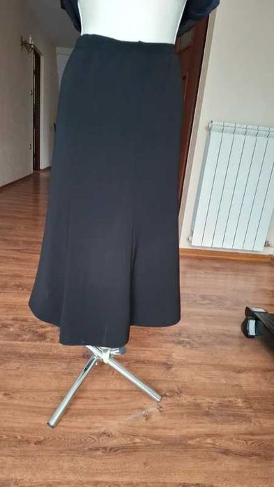 Spódnica damska midi