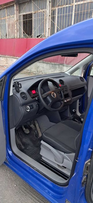 Продам WV Caddy 2004