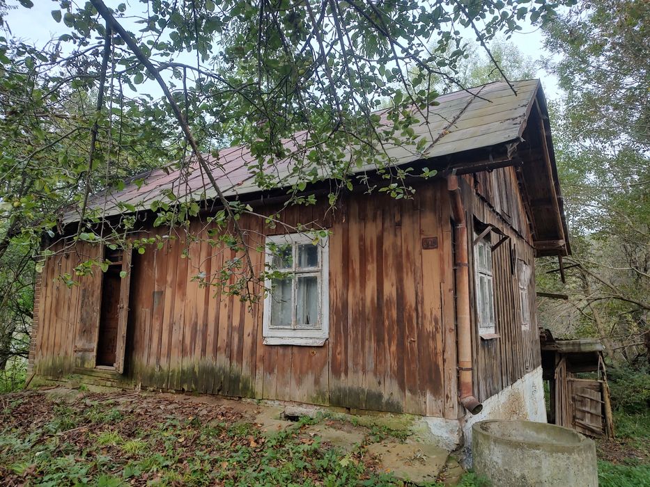 Продаж будинку з землею і садом