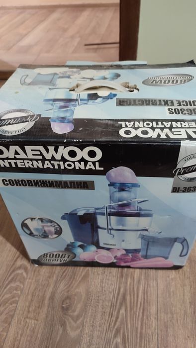 Потужна соковижималка Kenwood daewoo 800 ват. 1300 грн. Обмін на роуте