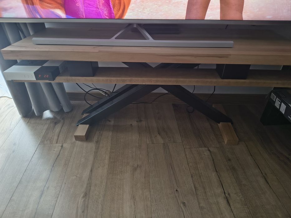 Stolik RTV 120 cm Klejone Drewno + Stal 50×50 | Loft