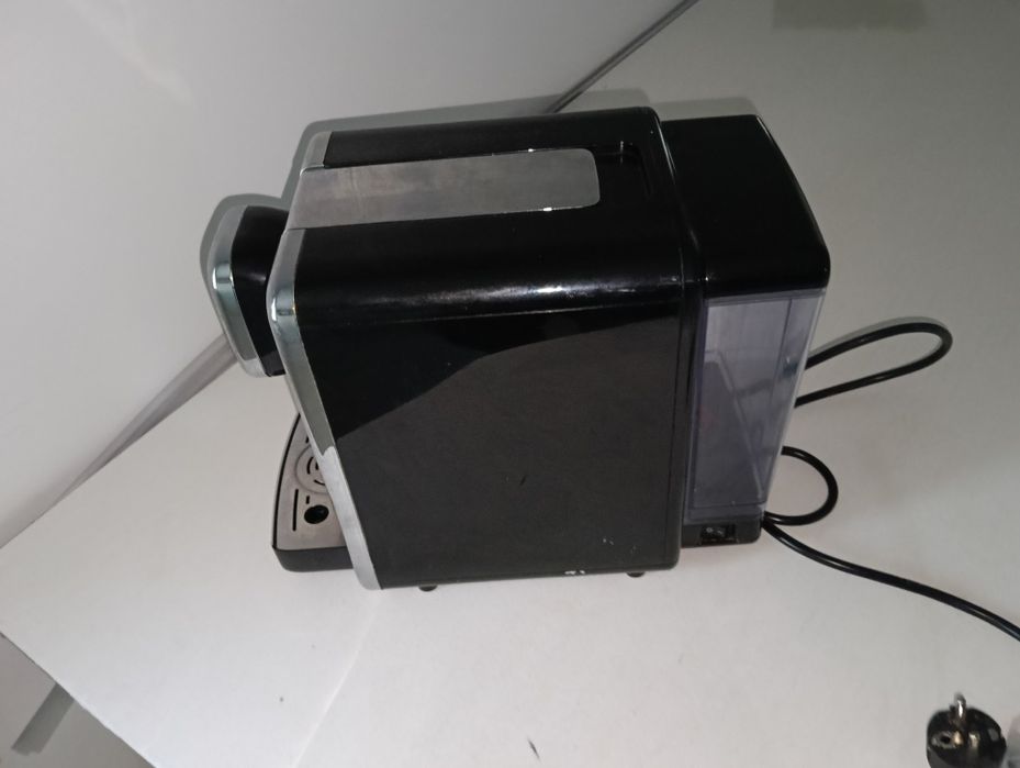 Máquina de café Bicafe compatível com Delta Q