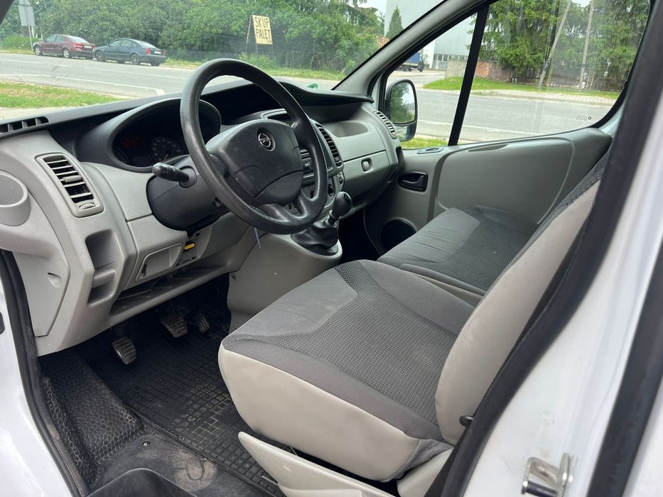 Opel Vivaro 2011