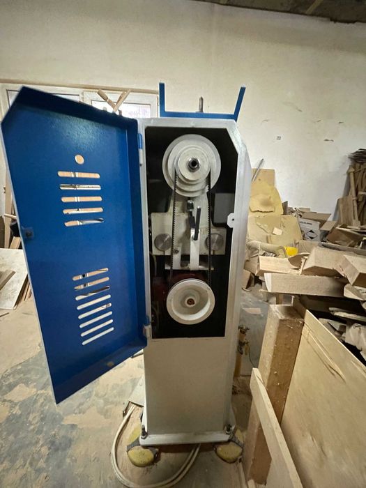 Токарно-копіювальний деревообробний верстат (станок) CL 1200 М