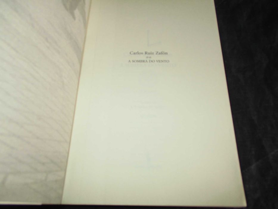 Livro A Sombra do Vento Carlos Ruiz Zafón