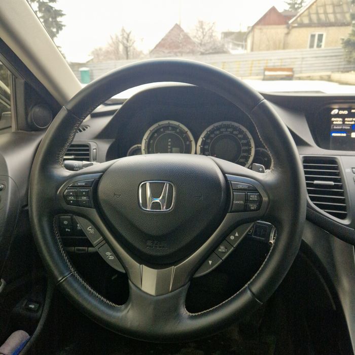 Продам Хонду Аккорд