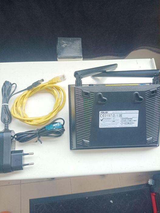 Modem ,Router Asus DSL DSL-N12E_C1