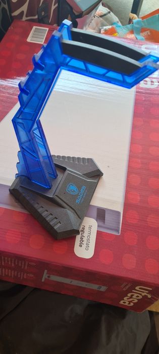 Headset / headphones / computer earphones / PC stand64730167097475123