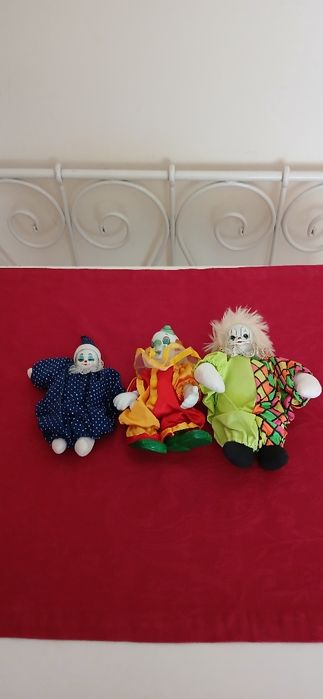 Três palhaços de decoração