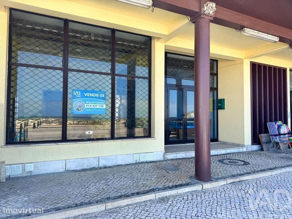 Loja / Estabelecimento Comercial em Vieira de Leiria de 101,00 m2