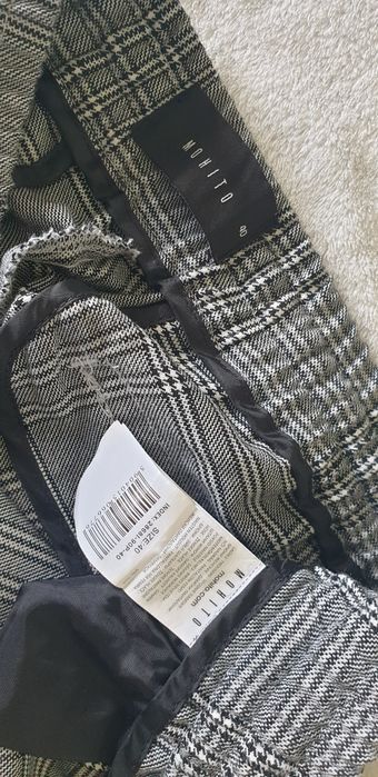 Spodnie Mohito w kratkę r.40