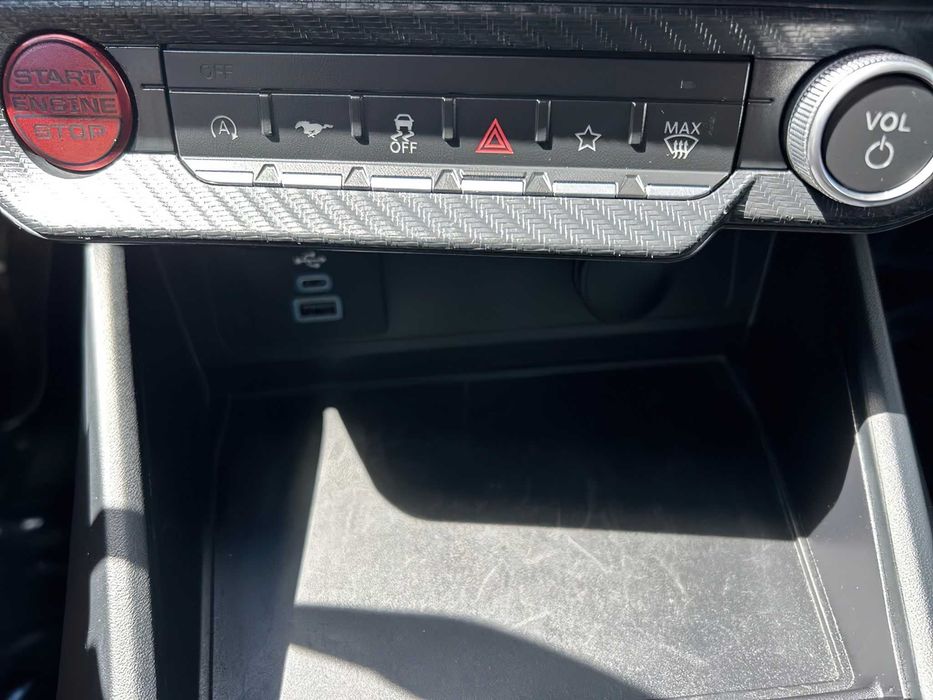 Ford Mustang EcoBoost Premium      2025
