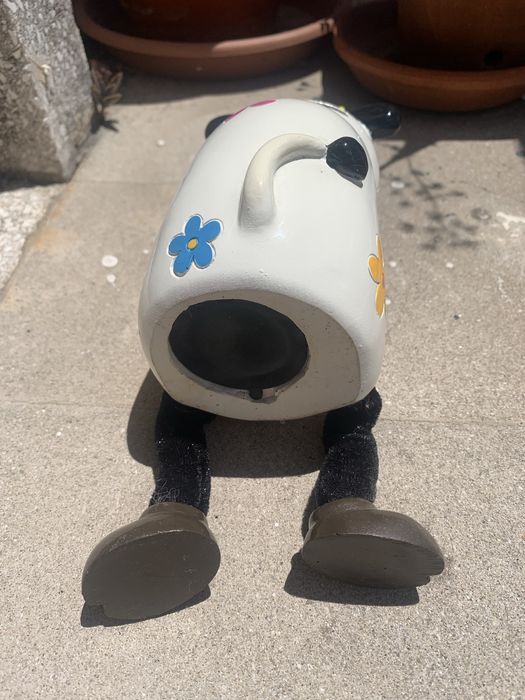 Mealheiro Vaca cerâmica 14 cm, pernas flexíveis