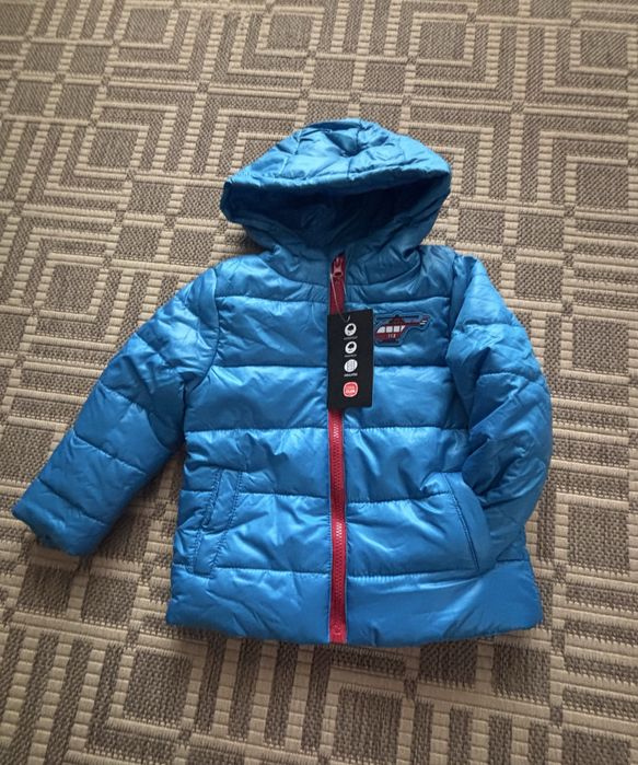 Куртки та комбінезони для малечі