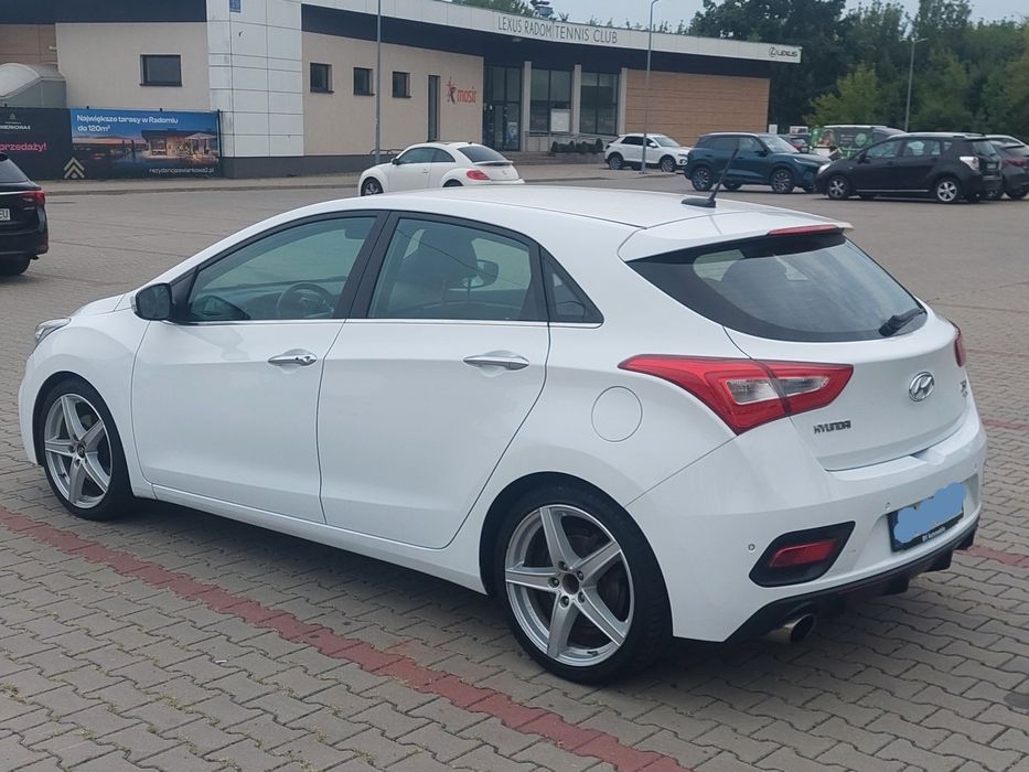 ** Hyundai i30 turbo ** xenony ** ledy ** navi ** kamera cofania ** zamiana **