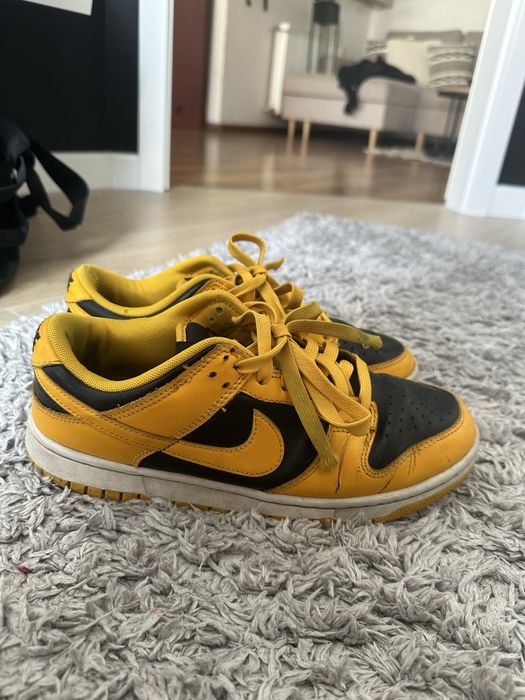 nike dunk goldenrod