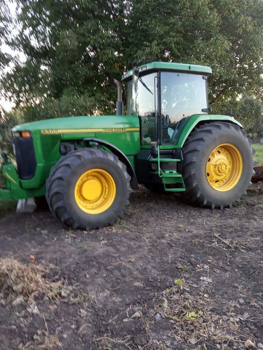 Трактор John Deere 8300,Джон Дір 8300 з інвентарем
