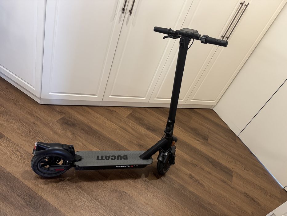 Електросамокат Ducati Pro 2 plus