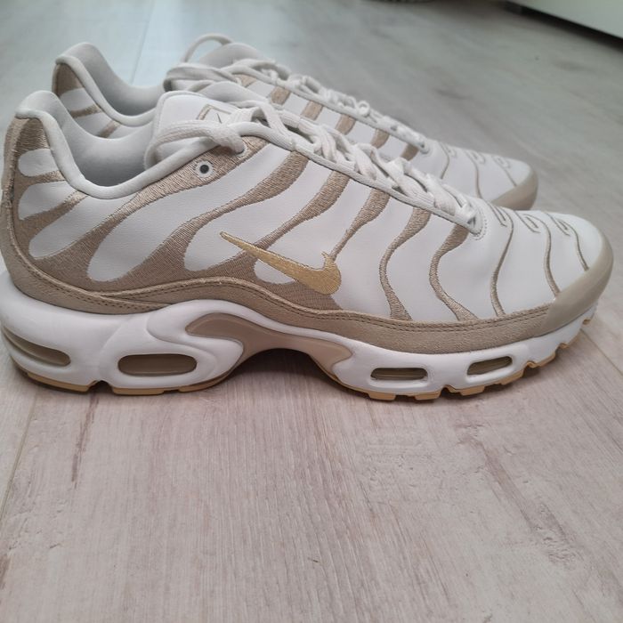 Оригінальні жіночі кросівки Nike Heritage Air Max Plus (DZ2832-101)