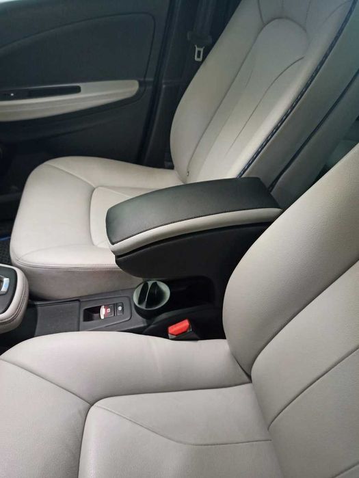Подлокотник Renault Zoe, Рено Зое