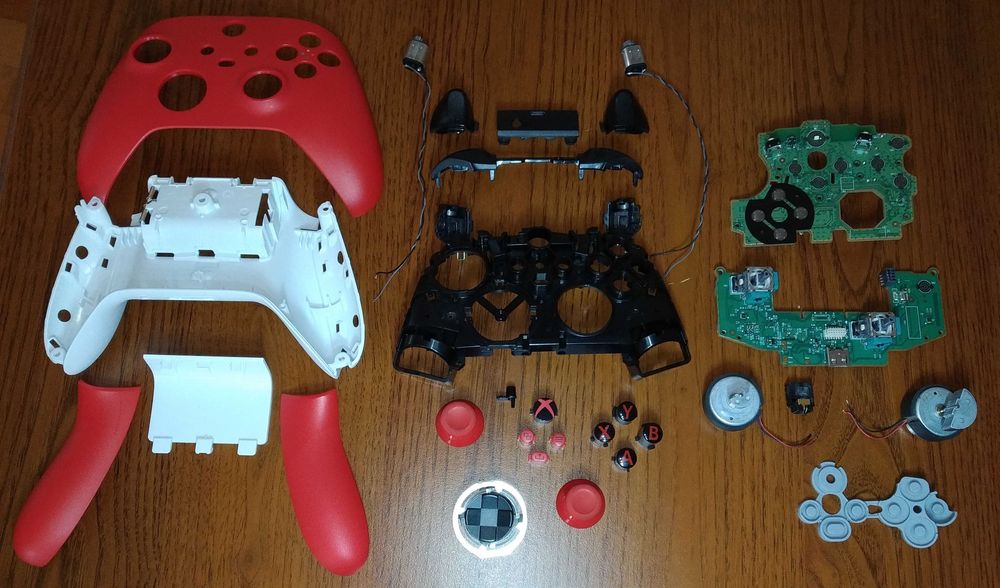 Ремонт контроллерів/джойстиків/геймпадів Xbox та PlayStation