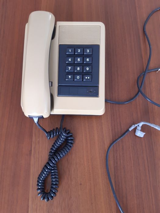 Telefone de teclas retro
