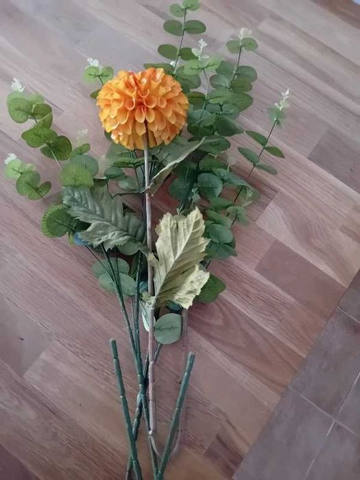 Flores Artificiais Decorativas Hôma  – Peónia Laranja e Eucalipto