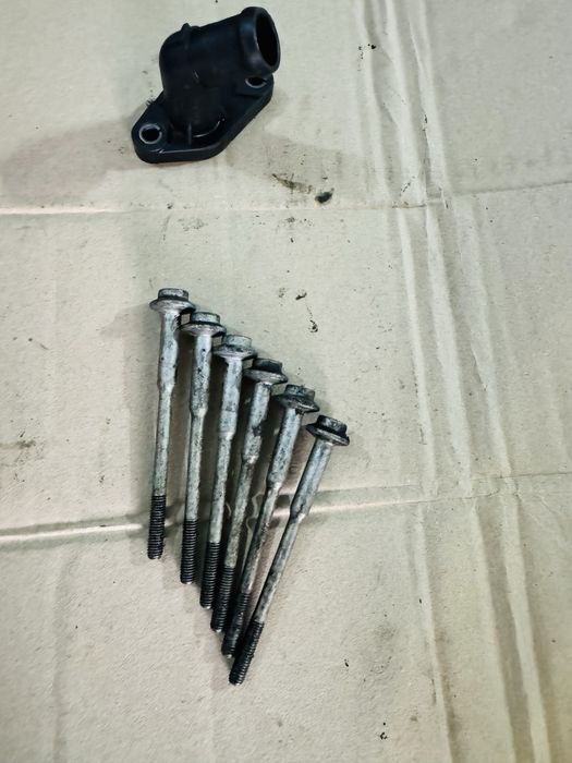 Болты Крепления Форсунок Audi A4/B9 A6C7/C8 Q5 Q7/4M Q8 A8/D5 Porsche.