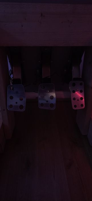 Sim rig Logitech G29+shifter (drewniany stelaż)    CENA DO NEGOCJACJI