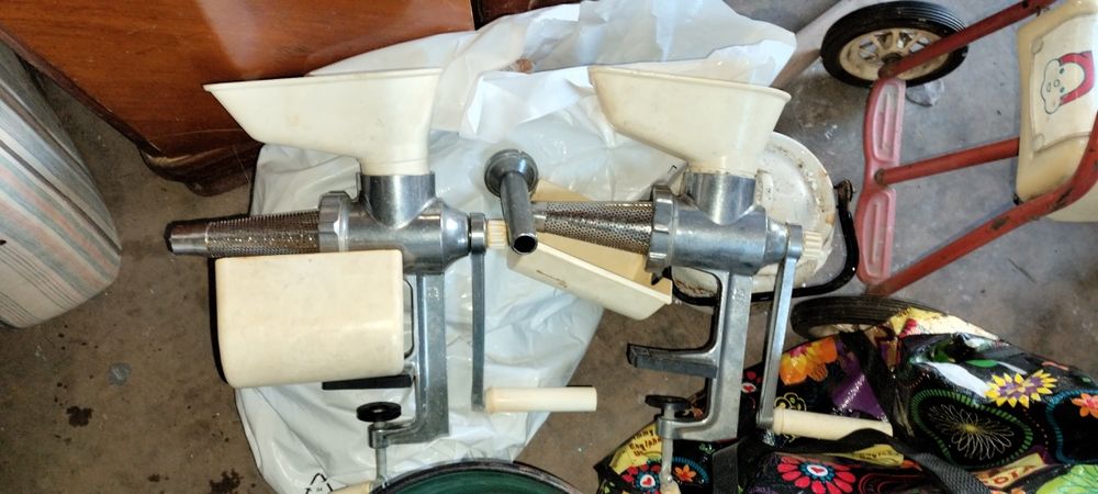 Продам соковыжималки СССР