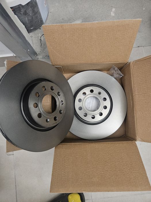 Nowe tarcze i klocki hamulcowe Audi A3 8V / Golf 7 / Octavia 3 / Leon