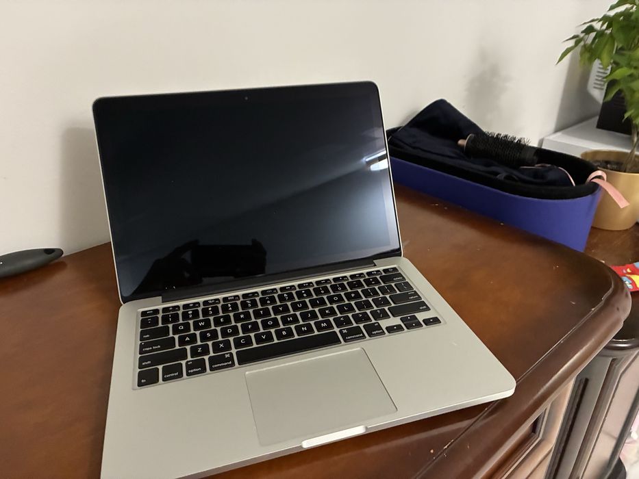 Apple Macbook Pro A1425