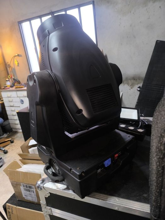 moving head 300w