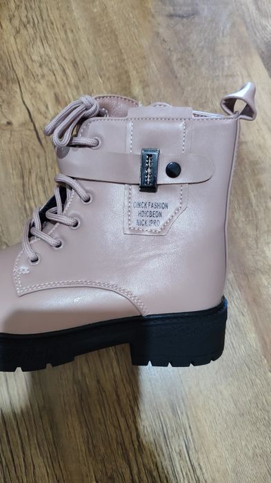 Демісезонні чобітки для дівчинки 32р 19 см