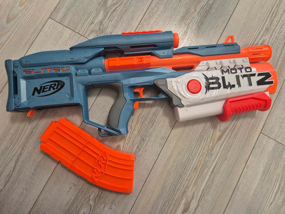 бластери Nurf Elite 2.0 : Motoblitz та Echo