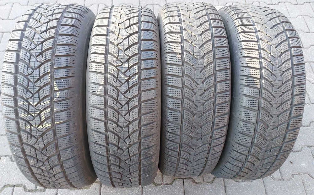 Opony zimowe Dunlop Winter Sport 5 SUV 215/70 R16 100T 4 szt.