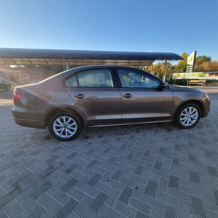 Volkswagen Jetta 2012-рік