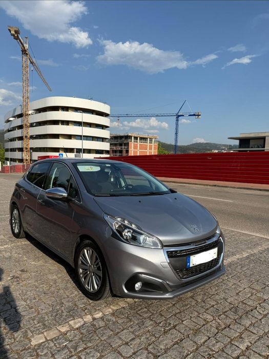 Peugeot 208 1.5blue HDI  Active