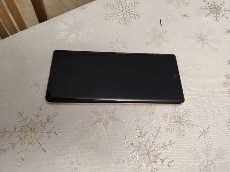 Telefon infinix note 40 pro