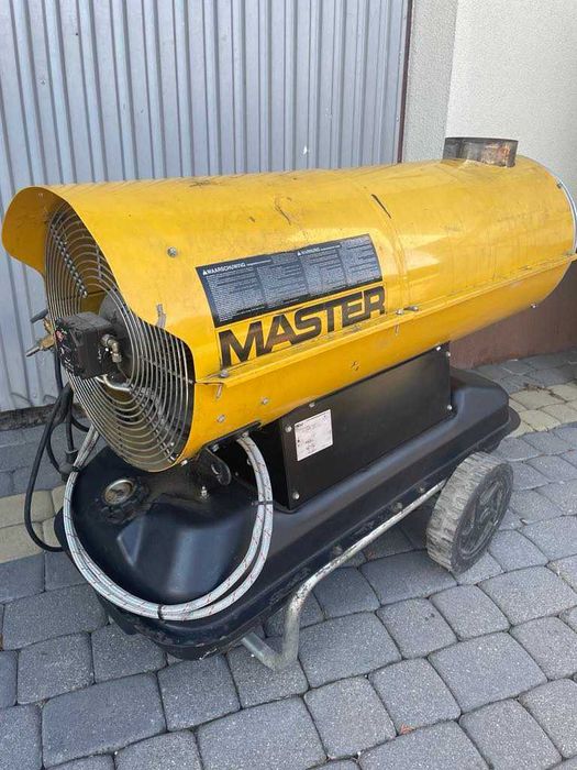 Nagrzewnica piec olejowy Master Bv 110e 33kW.