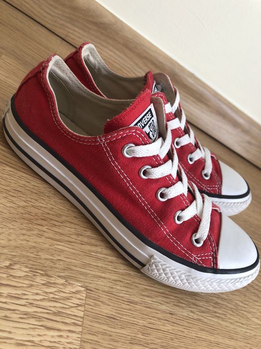Converse czerwone r.33