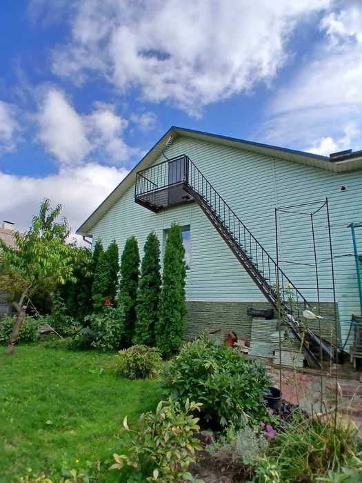 Продаж  просторого будинку, можливо по програмі єВідновлення